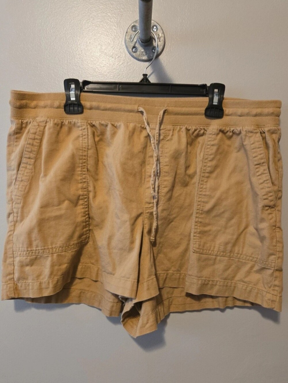 Gap Women's Elastic Waist Shorts Sz. XL Tan, Khaki Cotton Super Soft